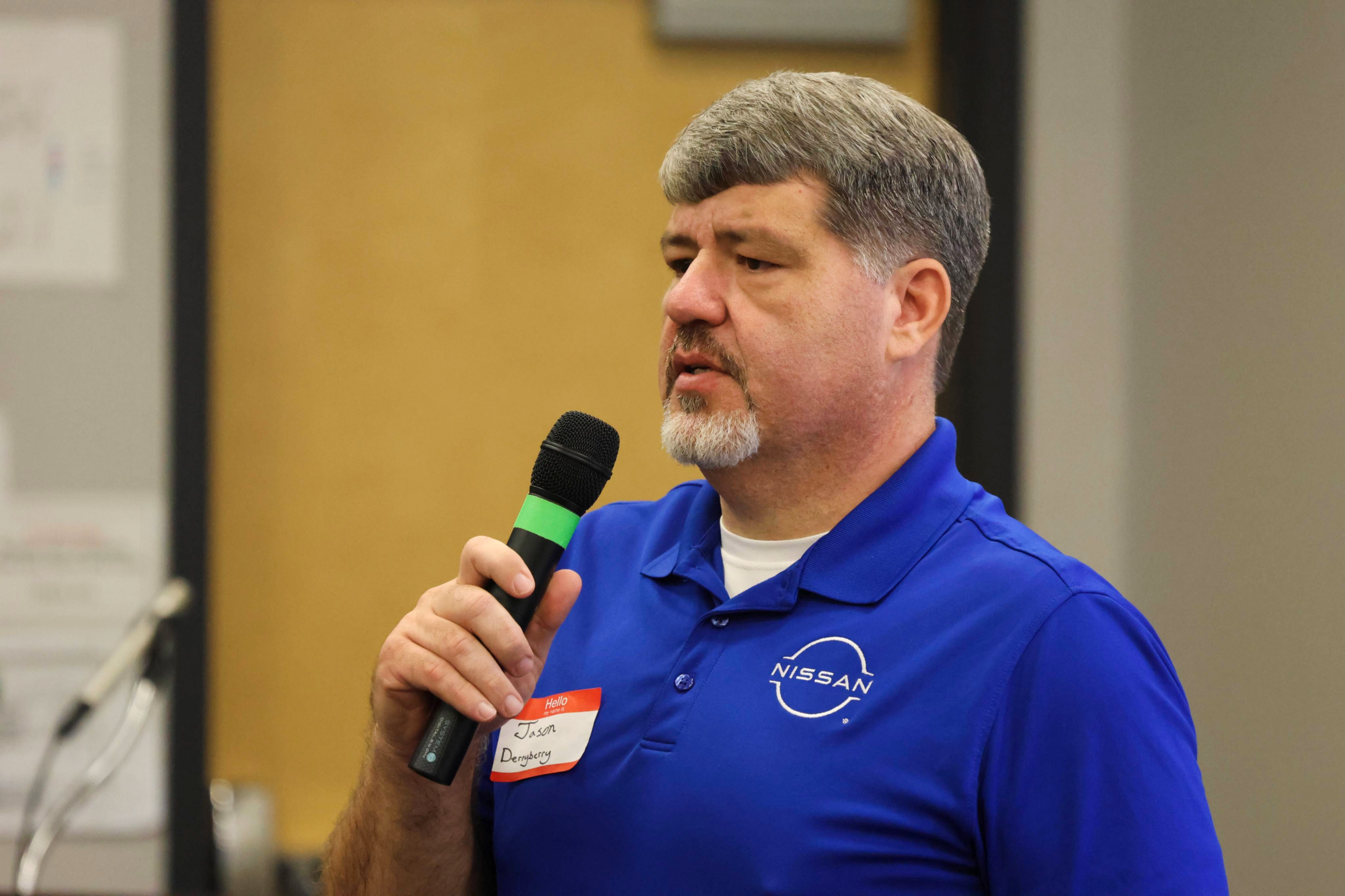 Jason Derryberry of Nissan North America presenting at the summit